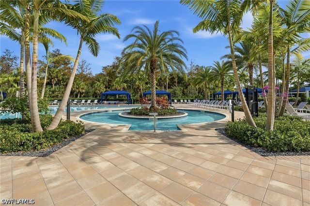 12349 Dahlia CT, Naples, FL 34120