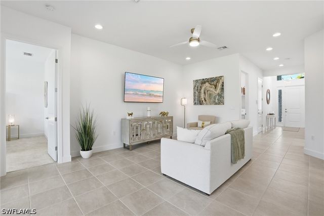 12349 Dahlia CT, Naples, FL 34120