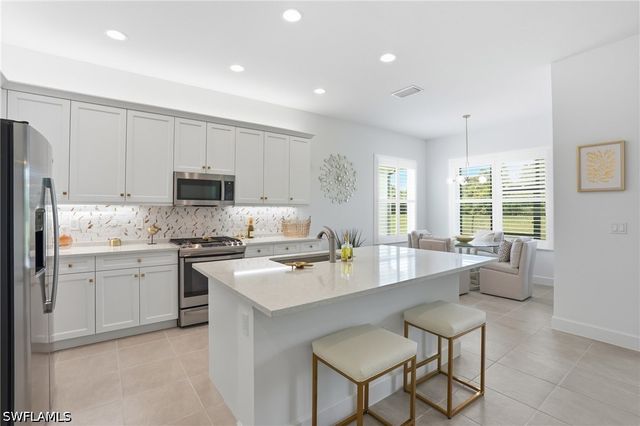 12349 Dahlia CT, Naples, FL 34120