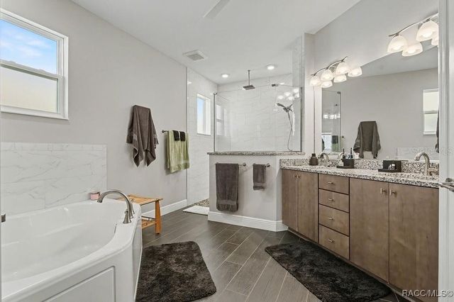 9963 SW 82nd Street Road, Ocala, FL 34481