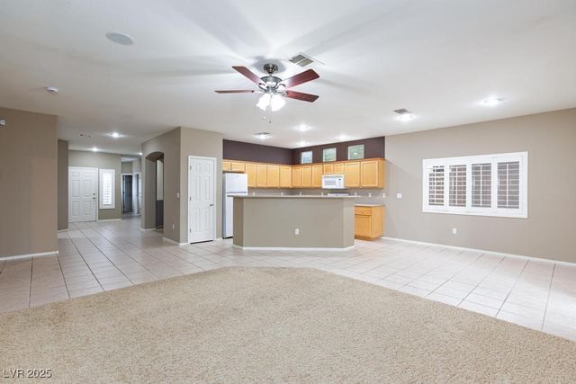 10350 Queens Church Street, Las Vegas, NV 89135