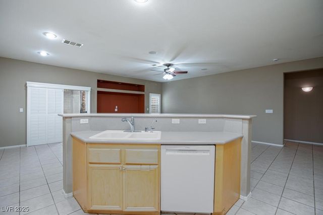 10350 Queens Church Street, Las Vegas, NV 89135