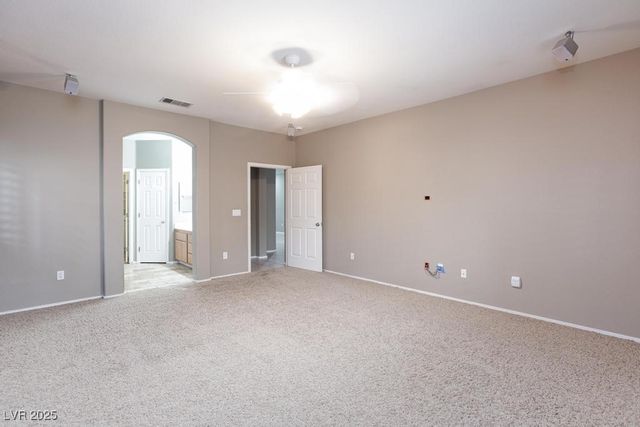 10350 Queens Church Street, Las Vegas, NV 89135