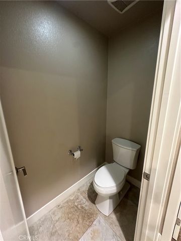 50 Soho, Irvine, CA 92612