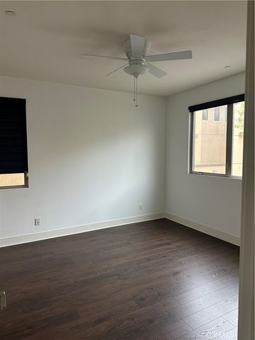 50 Soho, Irvine, CA 92612