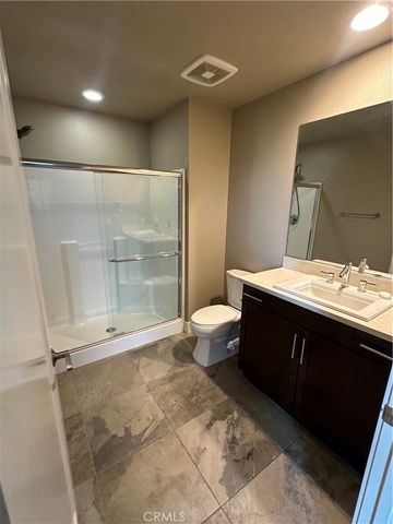 50 Soho, Irvine, CA 92612