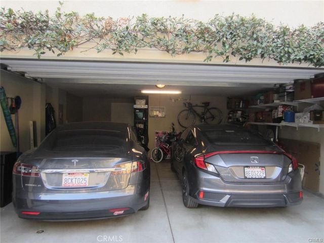 50 Soho, Irvine, CA 92612