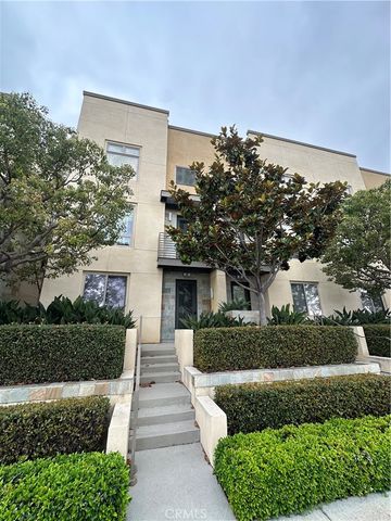 50 Soho, Irvine, CA 92612