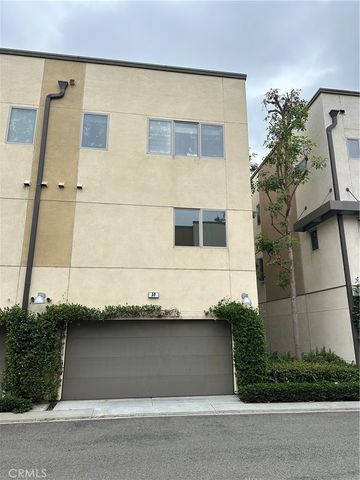 50 Soho, Irvine, CA 92612