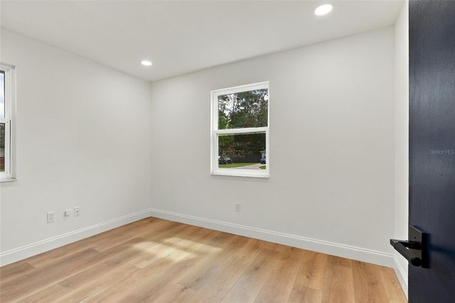 6105 NW 57TH COURT, Ocala, FL 34482