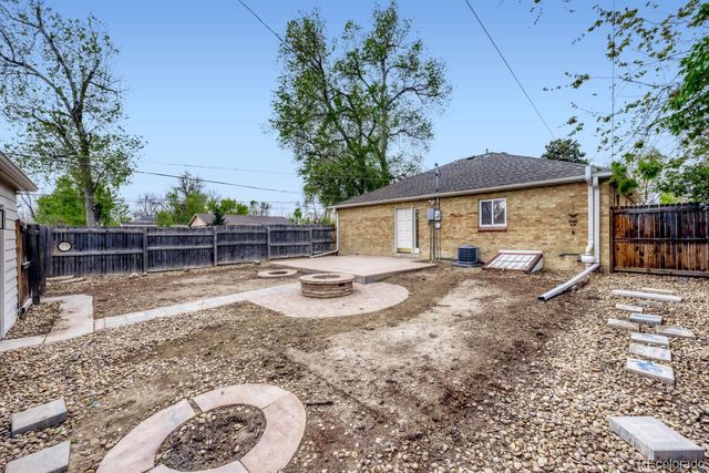 1600 Xanthia Street, Denver, CO 80220