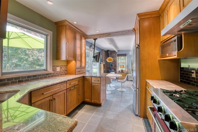 700 Plum Island Lane, Orient, NY 11957