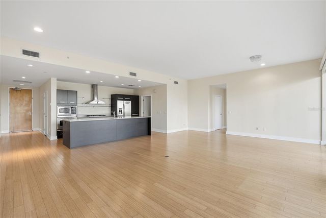 475 2ND STREET N 302, St Petersburg, FL 33701