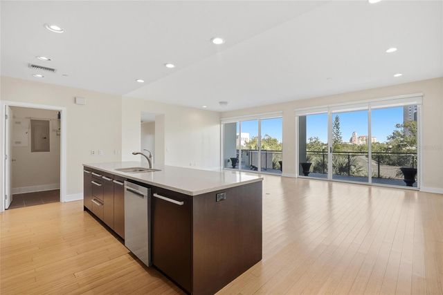 475 2ND STREET N 302, St Petersburg, FL 33701