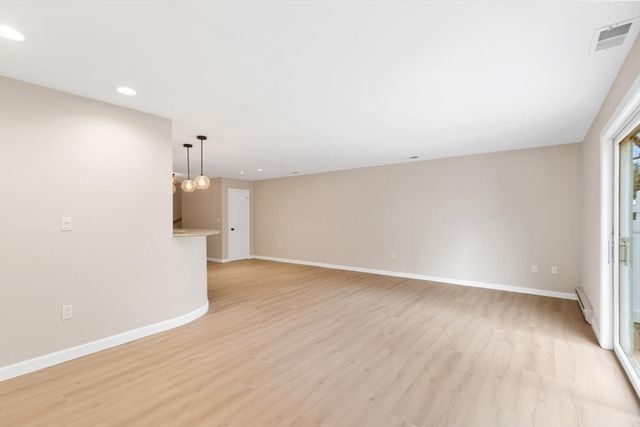 17 Lions Lane 2005, Salem, MA 01970