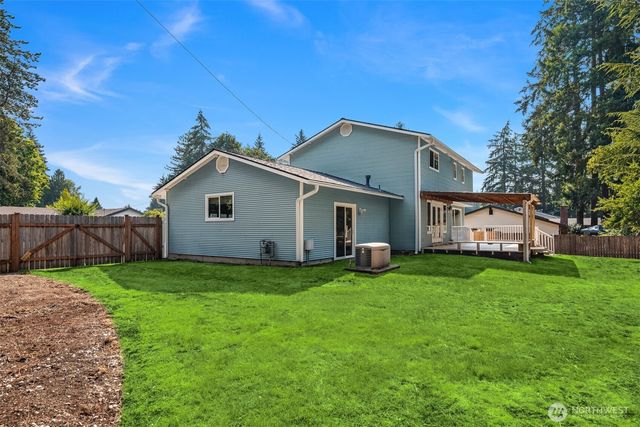 7046 NE 138th Street, Kirkland, WA 98034