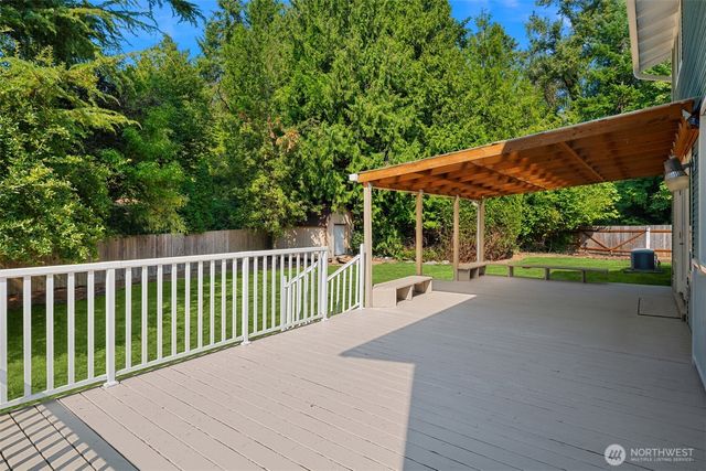7046 NE 138th Street, Kirkland, WA 98034