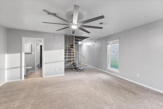 2071 Country Village Boulevard C, Humble, TX 77338