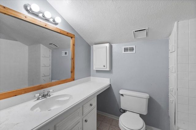 2071 Country Village Boulevard C, Humble, TX 77338