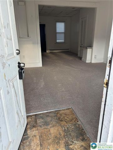 24 North 11th Street, Easton, PA 18042