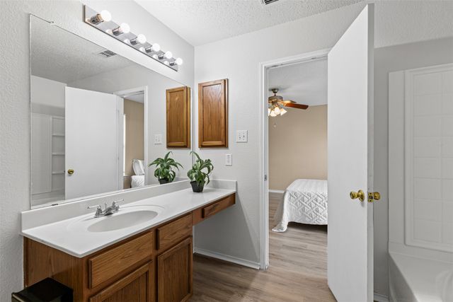 13717 Canyon Ranch Road, Fort Worth, TX 76262