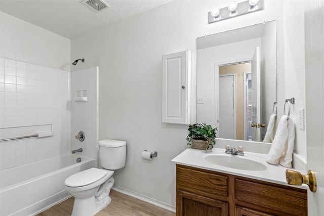 13717 Canyon Ranch Road, Fort Worth, TX 76262