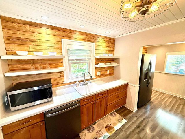 2942 Bluff Street, Madison, WI 53705