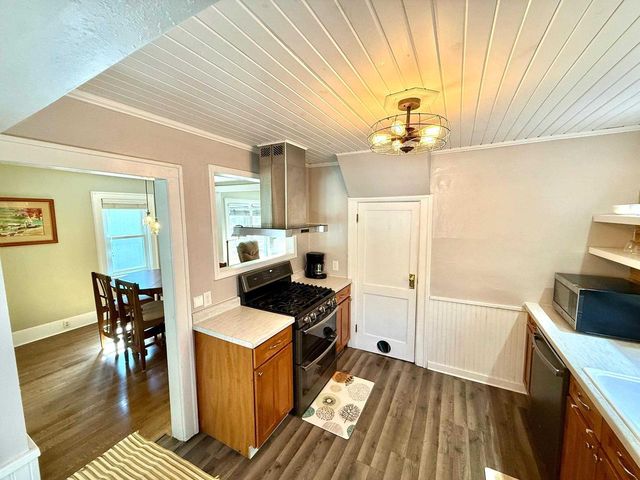 2942 Bluff Street, Madison, WI 53705