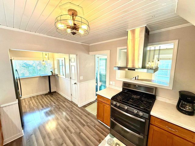 2942 Bluff Street, Madison, WI 53705