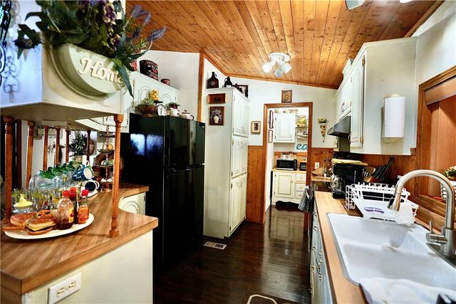 18597 N Quaint Drive, Dolan Springs, AZ 86441