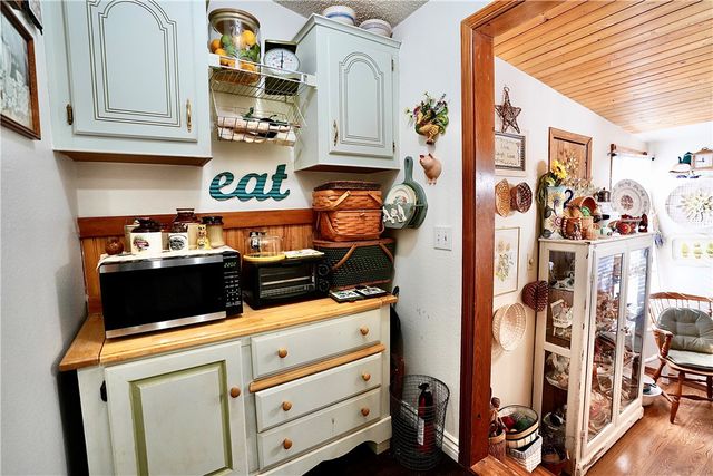 18597 N Quaint Drive, Dolan Springs, AZ 86441