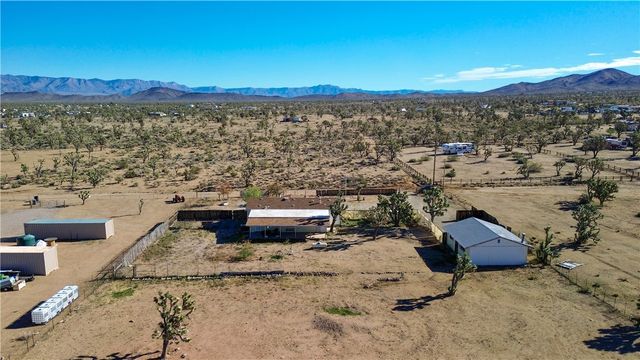 18597 N Quaint Drive, Dolan Springs, AZ 86441
