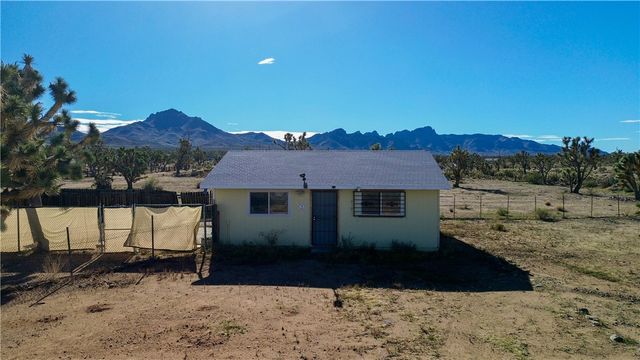 18597 N Quaint Drive, Dolan Springs, AZ 86441