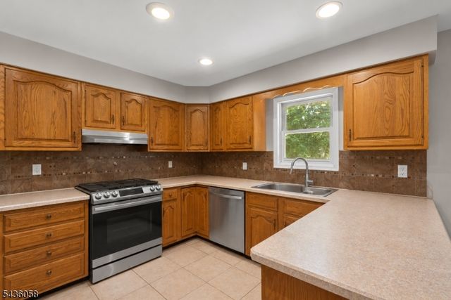 10 Tice Rd, West Milford Twp., NJ 07421