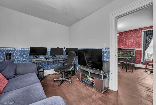 112 Adams Street, Wellington, OH 44090