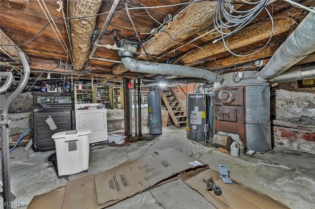 112 Adams Street, Wellington, OH 44090