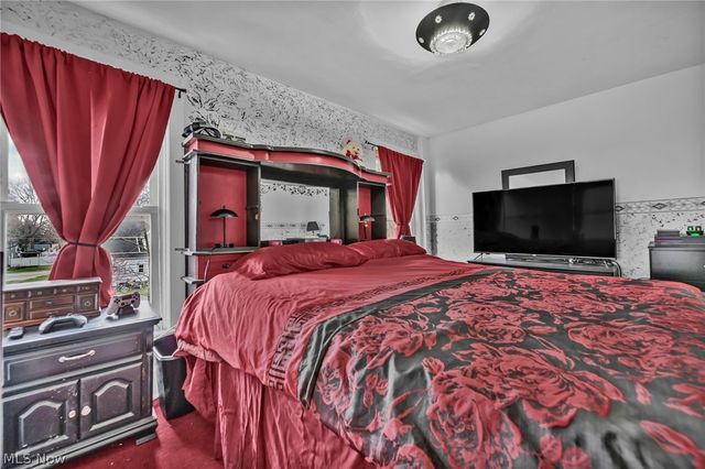 112 Adams Street, Wellington, OH 44090