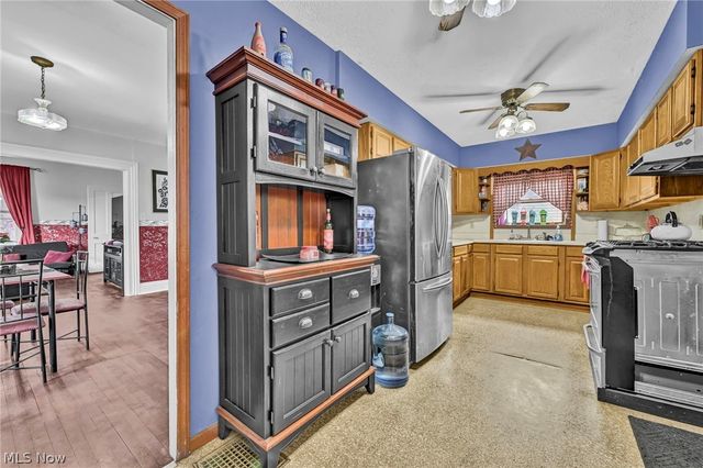 112 Adams Street, Wellington, OH 44090