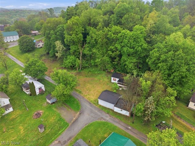 46149 Walnut Street, Rogers, OH 44455