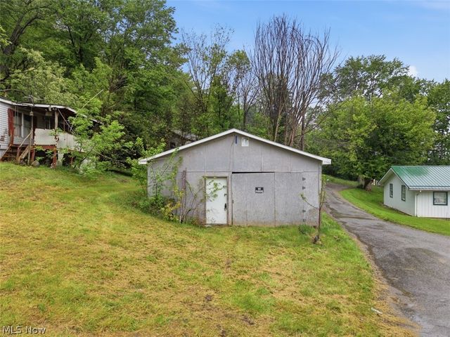 46149 Walnut Street, Rogers, OH 44455