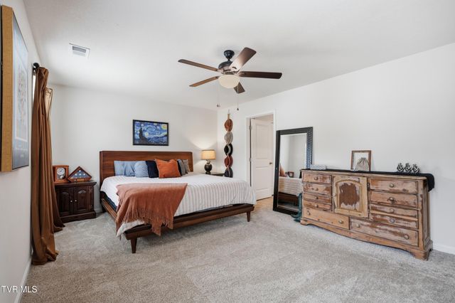 229 Crockett Drive, Church Hill, TN 37642
