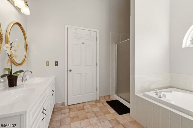 10 Macintosh Dr, Andover Twp., NJ 07848