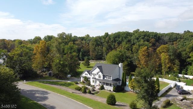 10 Macintosh Dr, Andover Twp., NJ 07848