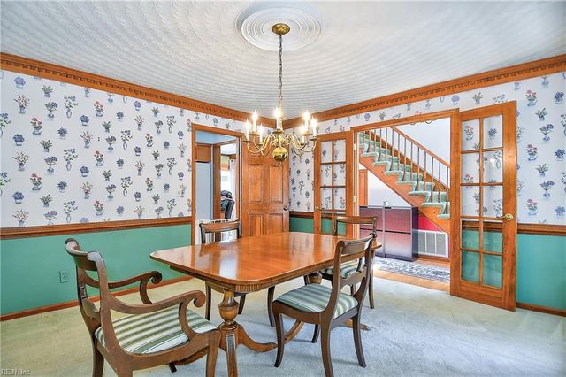 617 Saint Brides RD W, Chesapeake, VA 23322