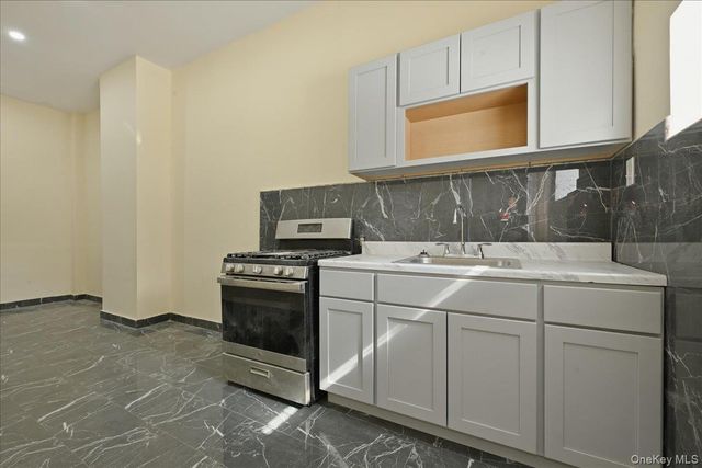 12610 Jamaica Avenue, Jamaica, NY 11418