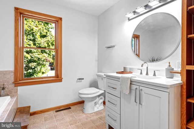 407 MARKET ST, Lykens, PA 17048