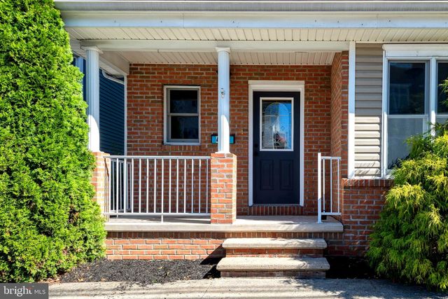 407 MARKET ST, Lykens, PA 17048