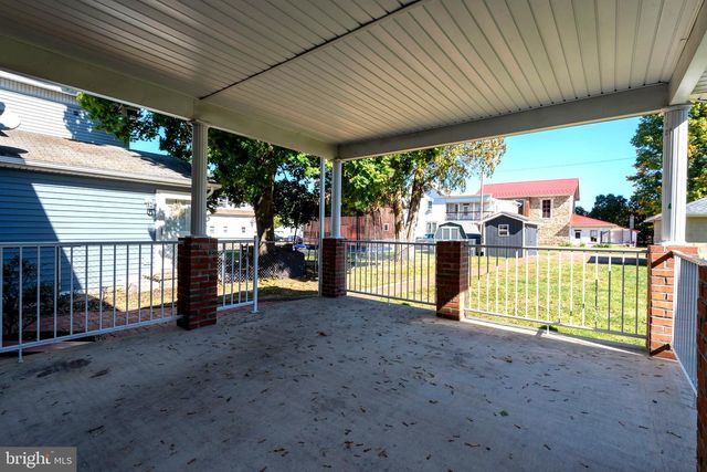 407 MARKET ST, Lykens, PA 17048