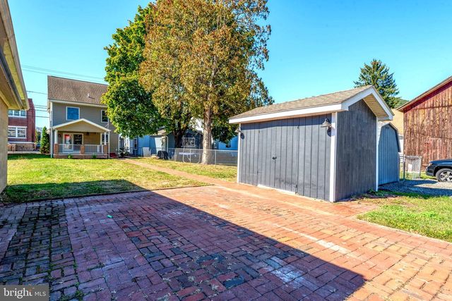 407 MARKET ST, Lykens, PA 17048