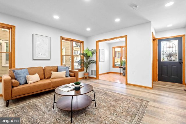 407 MARKET ST, Lykens, PA 17048